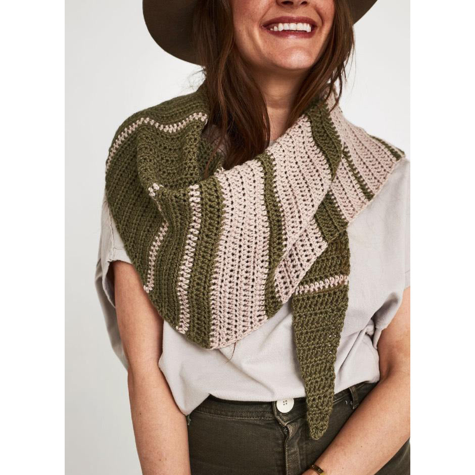 Opposites Attract Kerchief in Lion Brand Color Theory - M22077 - Downloadable PDF