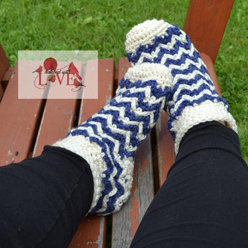 Chevron Illusion Slipper Socks- Adult Sizes