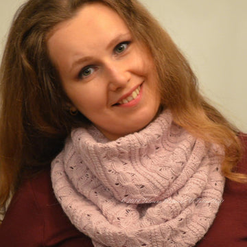 Dust Rose Cowl Knitting Pattern