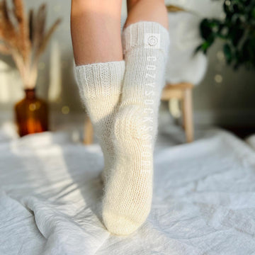 Cable knee socks