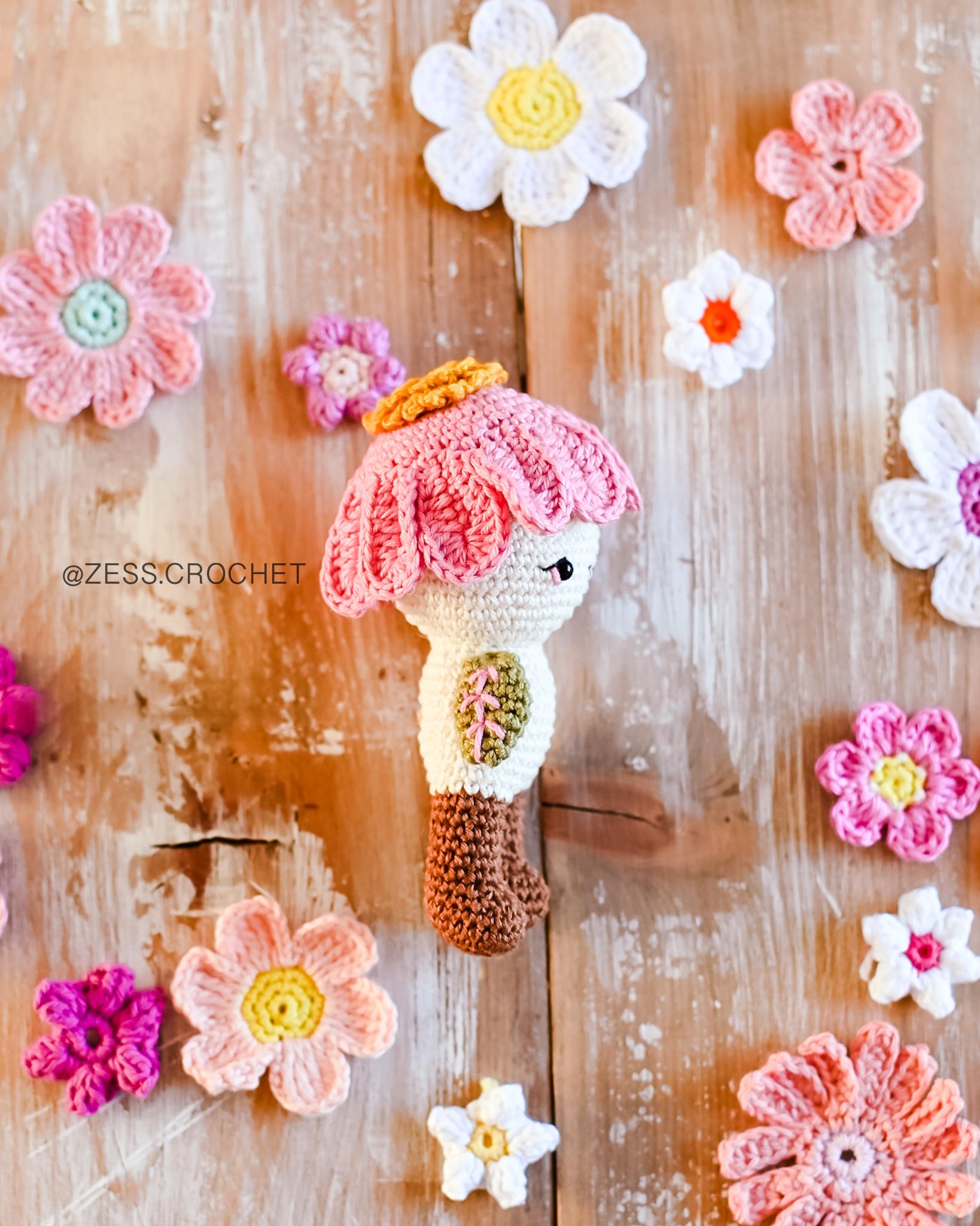 Crochet pattern Klig - The tiny spring flower creature