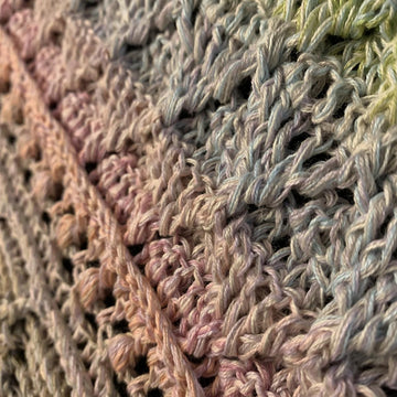 Flat Triangular Scarf "Naia"