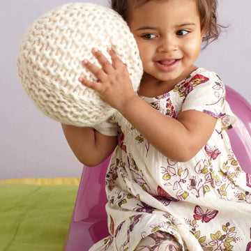 Garter Pouf in Lion Brand Wool Ease Thick&Quick - L10002C - Downloadable PDF