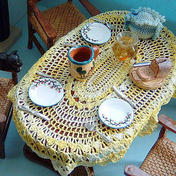 1:12th scale Oval Tablecloth