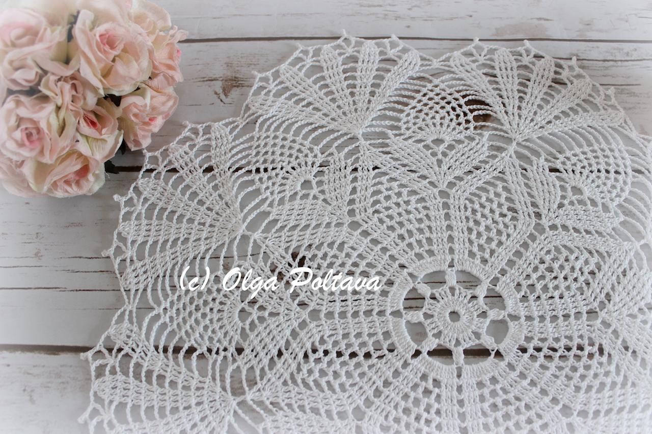 Pineapple Bouquet Doily