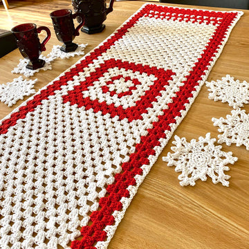 Holiday Runner and Snowflake Coaster Set