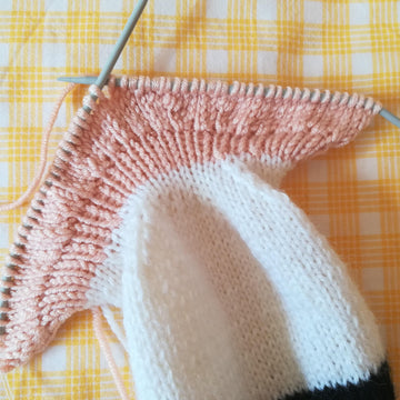 Toy knitting patterns, knit a wizard doll based on HP, bonus owl knittin pattern