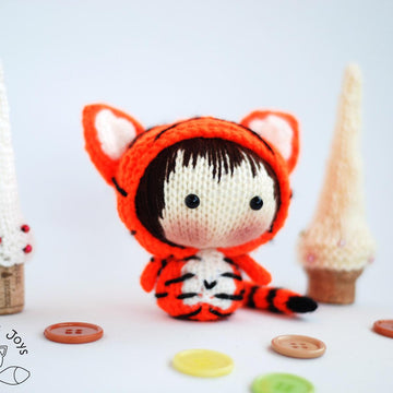 Small Tiger Doll. Tanoshi series toy.