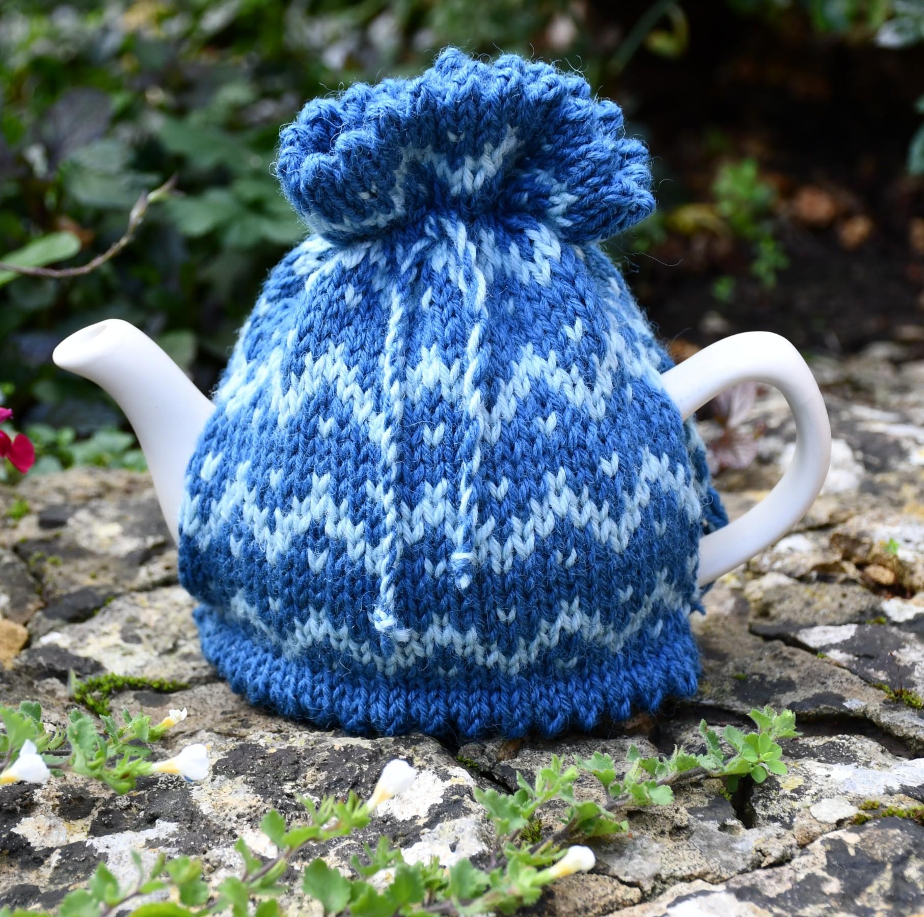 Zig Zag 2-Cup Small Teapot Cosy Knitting Pattern