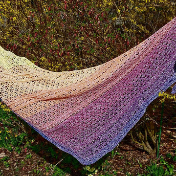 Flat Triangular Scarf "Charis"
