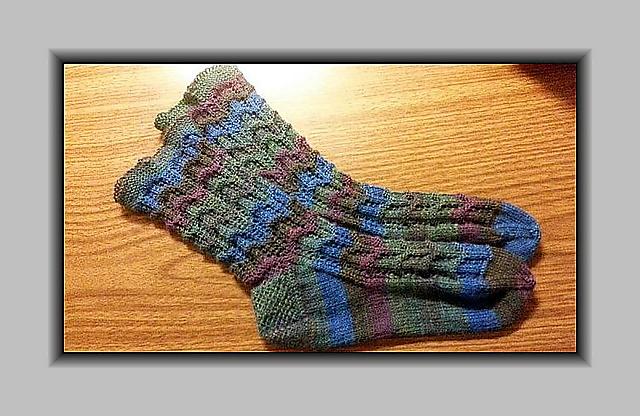 Aqueduct Socks