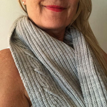 Lundbye Scarf