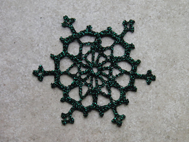 "75 Birds, Butterflies and Beautiful Beasties to Knit and Crochet"