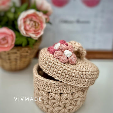 Jewelry Basket with lid