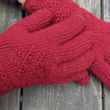 Toasty: Twined Knitted Gloves