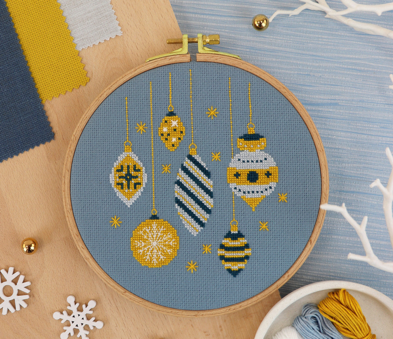 Zweigart Winter Ornaments - 106-71 - Downloadable PDF