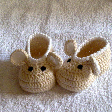 Mouse baby shoes