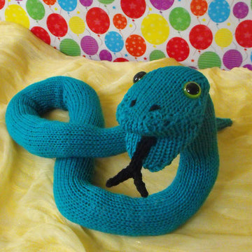 NURSERY SIDNEY SNAKE  TOY KNITTING PATTERN - MADMONKEYKNITS