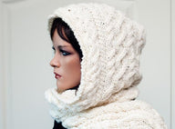 Hooded scarf "Lilja"