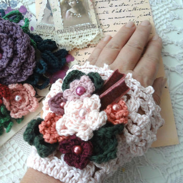 The Brontë Crochet Cuff