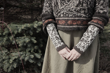 Dr. Maria Andrade arm warmers or cuffs