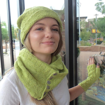 Busy Bee Society Cowl