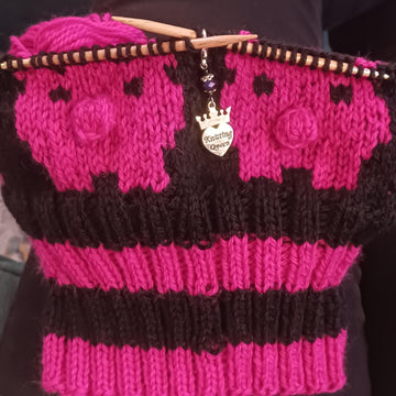 Pig bobble hat - Curly Tail!