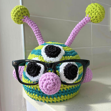 ALIEN GLASSES HOLDER