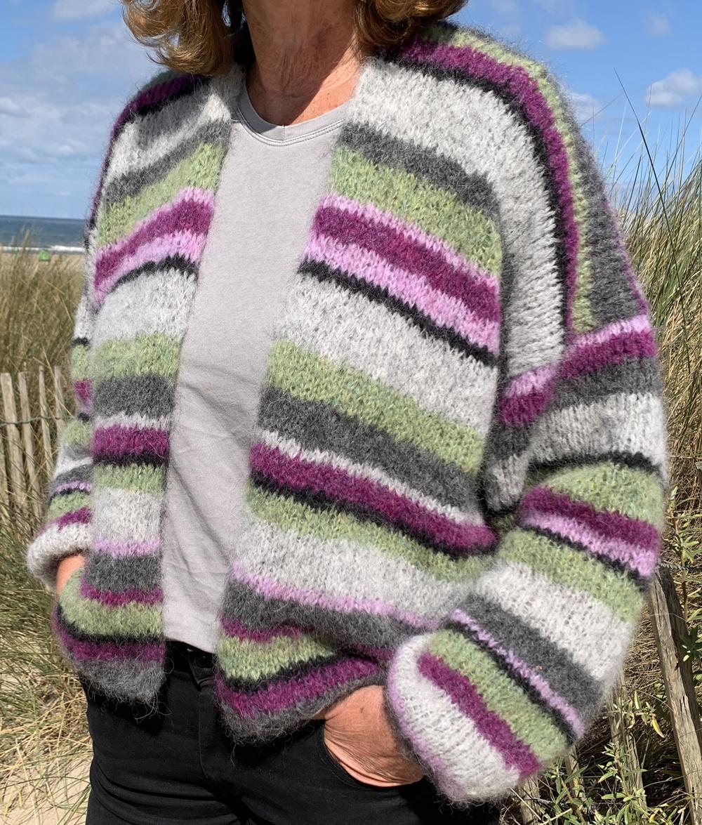 Strickanleitung Bunter Streifen-Cardigan Xenia Größe 36 – 48 Damen