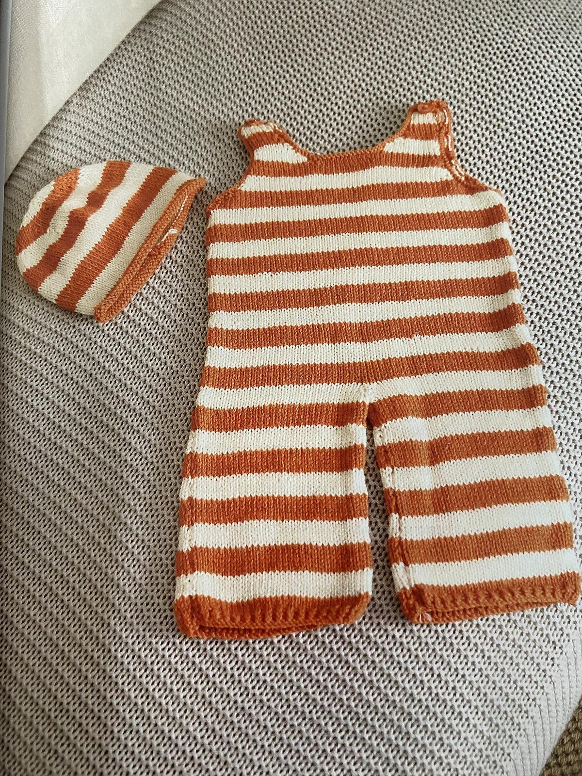 Striped baby romper and hat