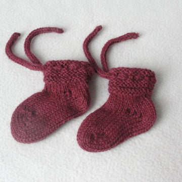 Itty Bitty Baby Booties