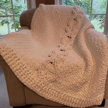 Cushy Cabled Throw