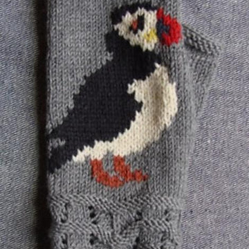 Puffin fingerless mitts