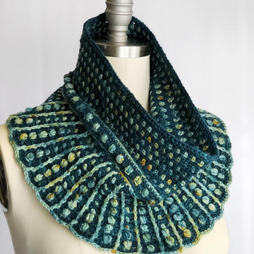 Dissent Cowl (crochet)