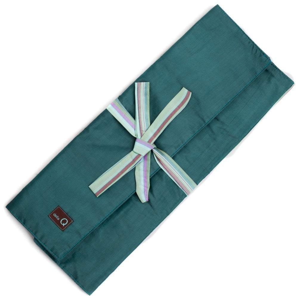 della Q Lily Combo Case