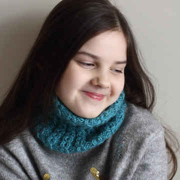 Lark Neck Warmer for Aran