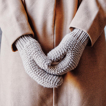 The Frostfall Mitts