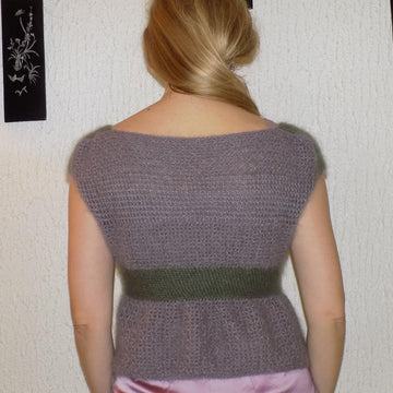 Empire Style Sleeveless Sweater (Top) with Felt Flower