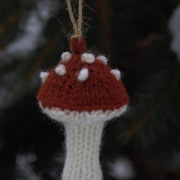 Tiny Toadstools Ornament & Garland
