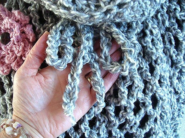 334 COWL NECK PULL-OVER SHAWL