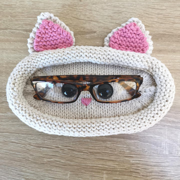 Eyeglass holder cat oval basket