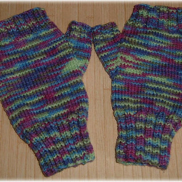 Basic fingerless mittens for lady or child