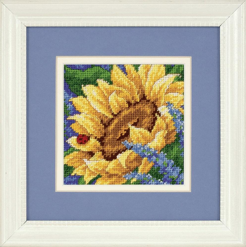 Dimensions Needlepoint Kit: Mini: Sunflower and Ladybug - 13 x 13cm