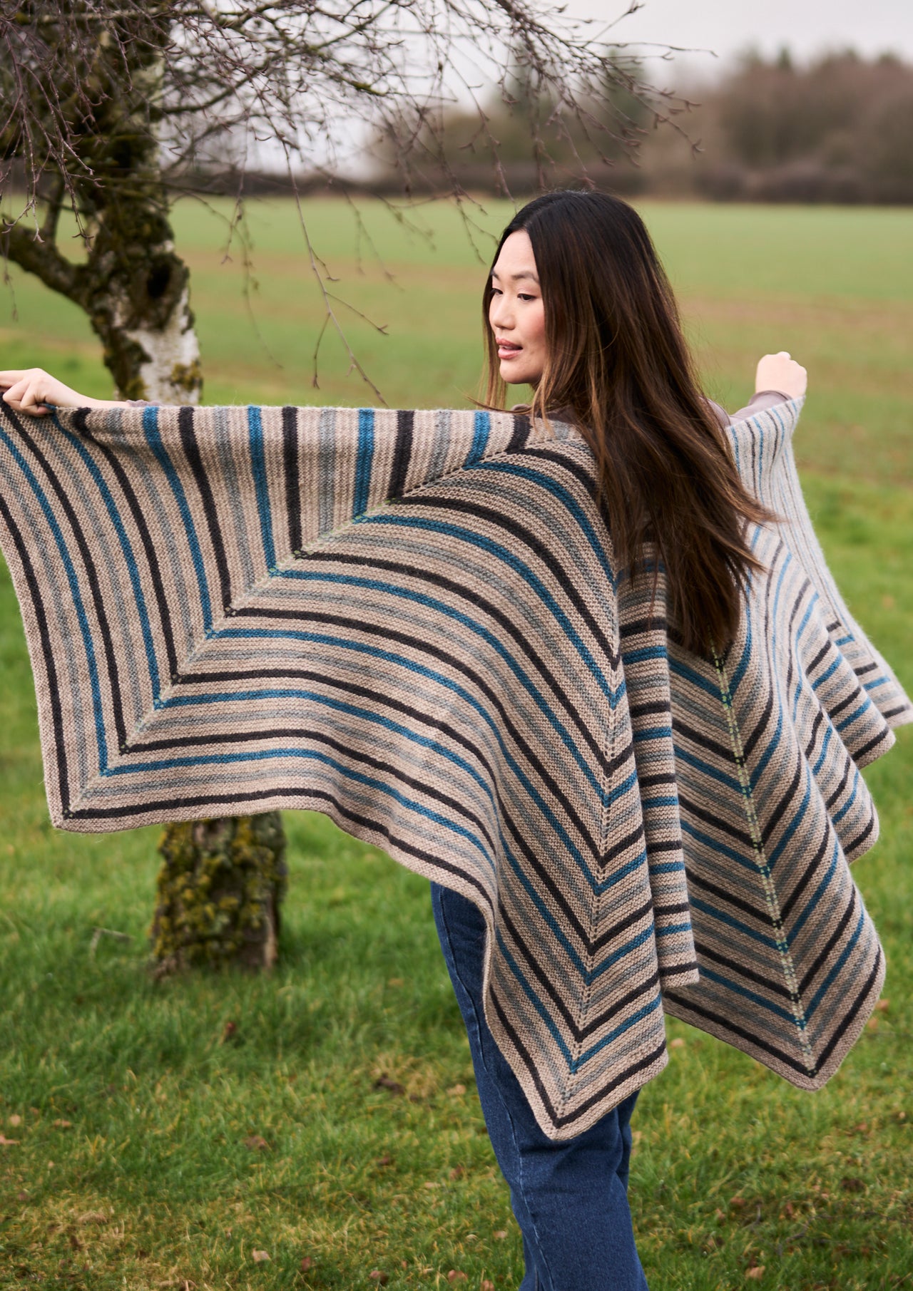 Karakul Cape in Rowan Moordale - Downloadable PDF