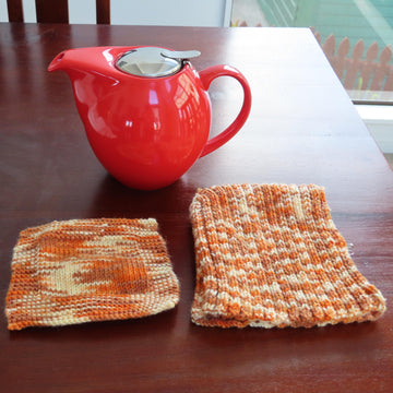 Tea Cosy for high spout strainer pot