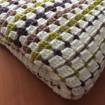 NOSTALGIA - Vintage Retro Style Crochet Granny Square Jumper Sweater