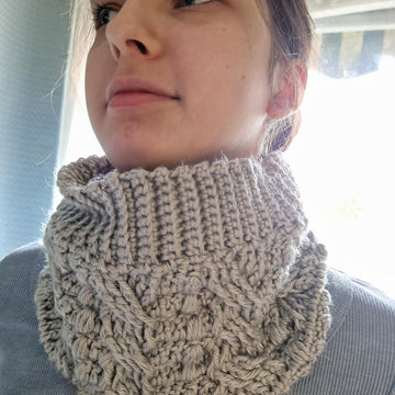 Greta cowl