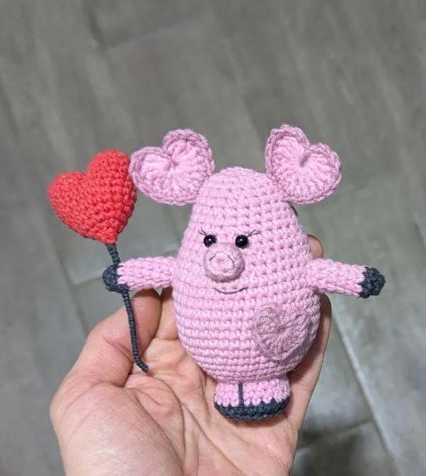 Valentine Pig English_US