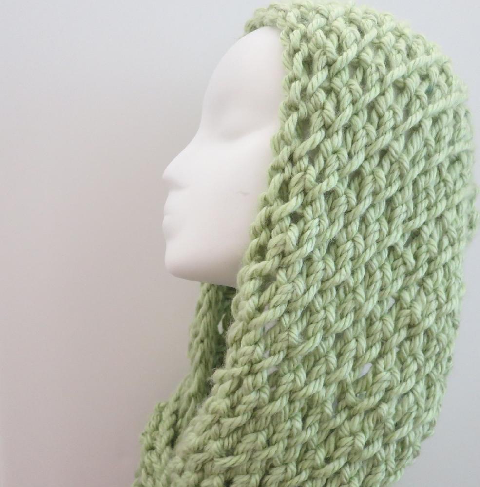 Savannah Lacy Cowl