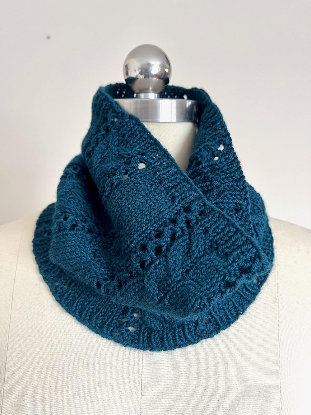Vinecrest Cowl